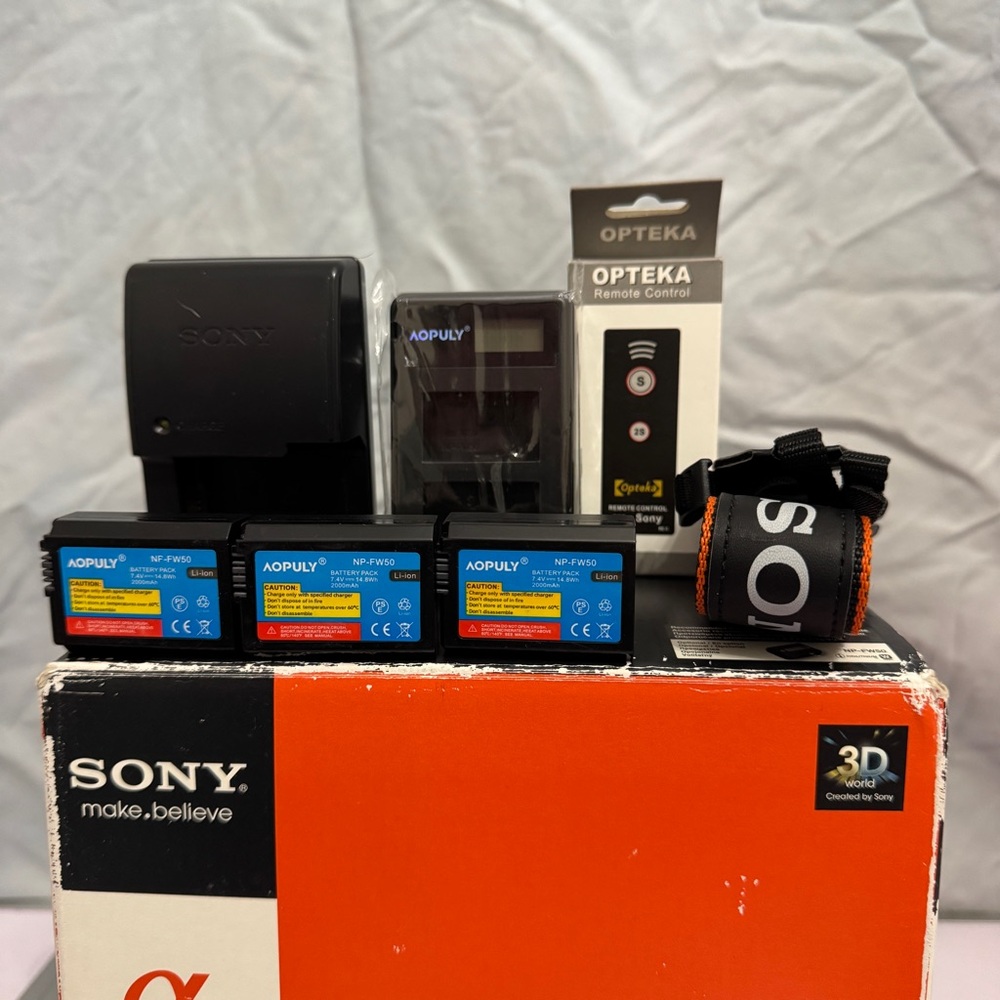 Sony Alpha A55 DSLR Camera w/2 Lenses, Batteries, & Chargers (SLT-A55VL) - Picture 14 of 15